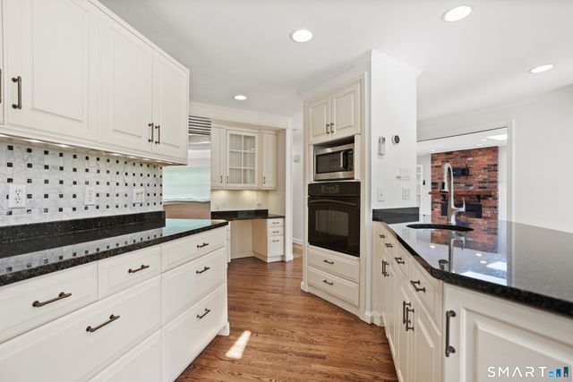 120 Braeside Drive, Hamden, CT 06514