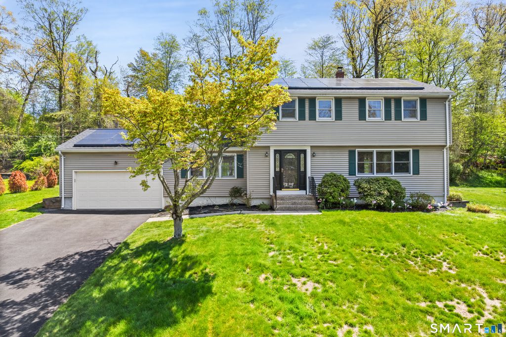 120 Braeside Drive, Hamden, CT 06514