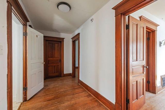 305 C Street, La Porte, IN 46350