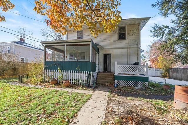 305 C Street, La Porte, IN 46350