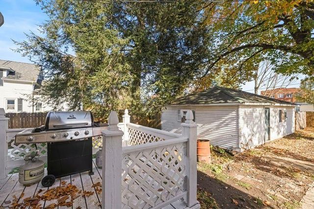 305 C Street, La Porte, IN 46350