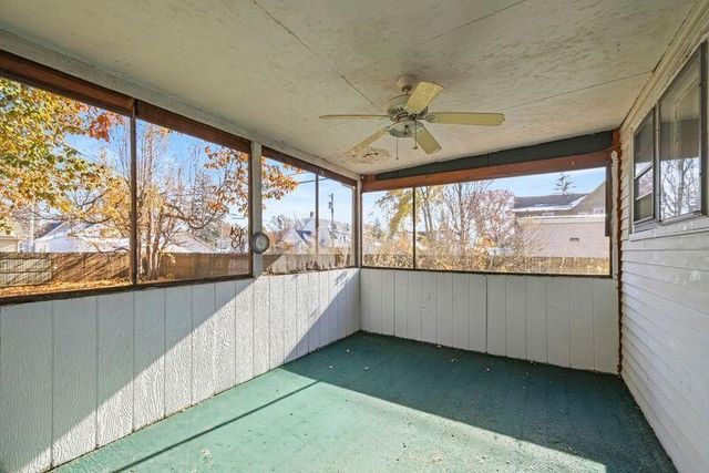 305 C Street, La Porte, IN 46350