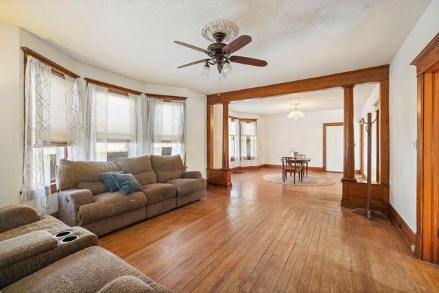 305 C Street, La Porte, IN 46350