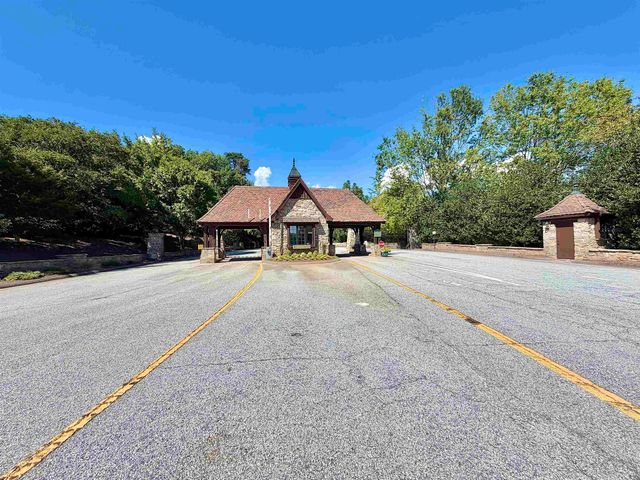 1424 Panther Park Trail, Travelers Rest, SC 29690
