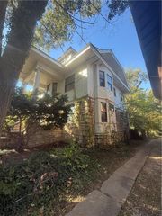 4022 Harrison Street, Kansas City, MO 64110