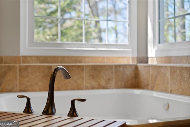 1725 Bucks Club Drive, Alpharetta, GA 30005