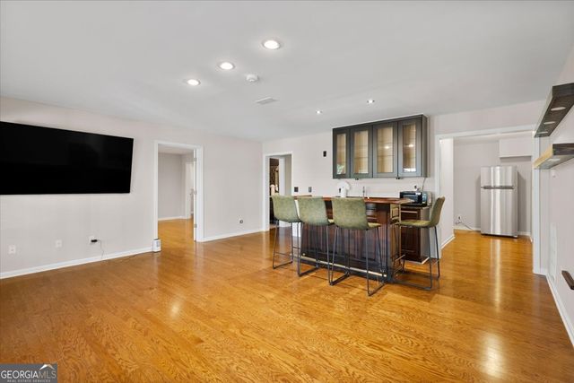 1725 Bucks Club Drive, Alpharetta, GA 30005