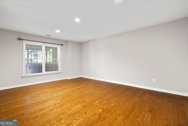 1725 Bucks Club Drive, Alpharetta, GA 30005