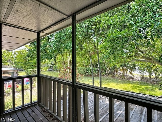 4293 Island CIR 4, Fort Myers, FL 33919