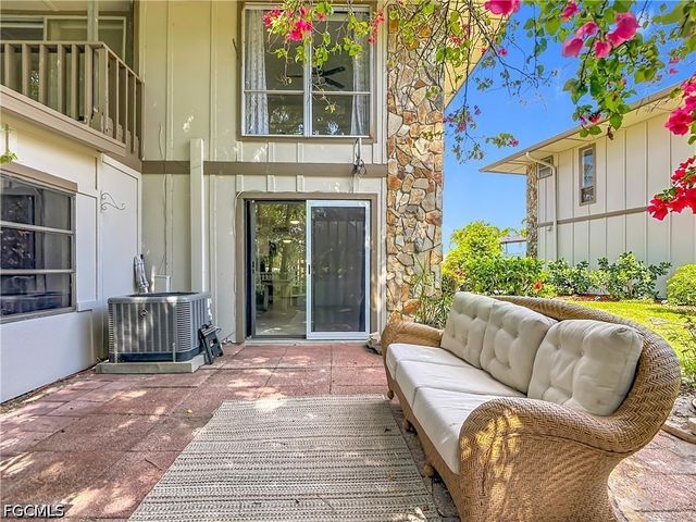 4293 Island CIR 4, Fort Myers, FL 33919