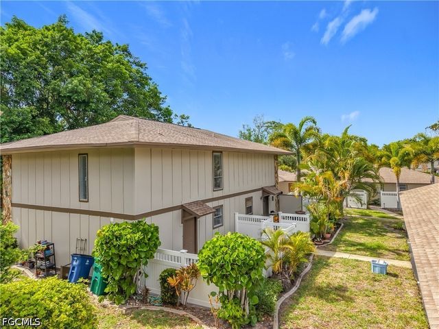 4293 Island CIR 4, Fort Myers, FL 33919