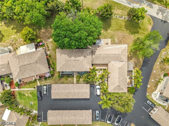 4293 Island CIR 4, Fort Myers, FL 33919
