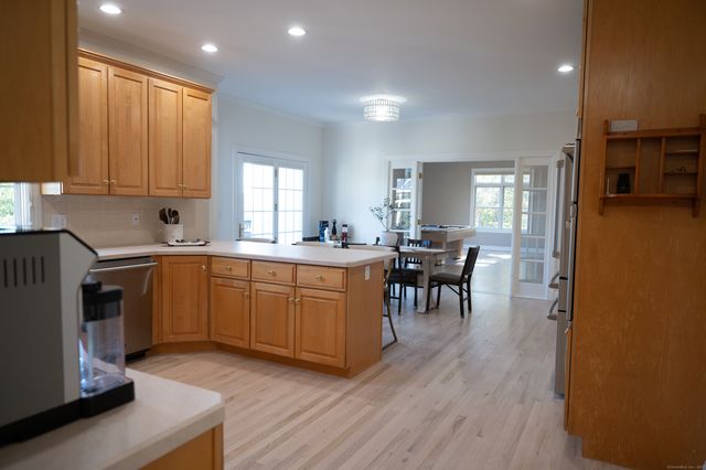 412 Laurelwood Lane, Southbury, CT 06488