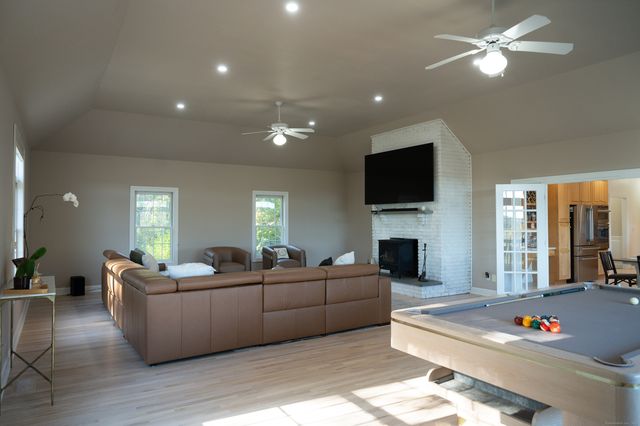 412 Laurelwood Lane, Southbury, CT 06488