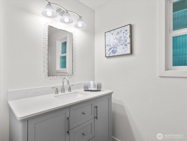 16220 197th Avenue NE, Woodinville, WA 98077