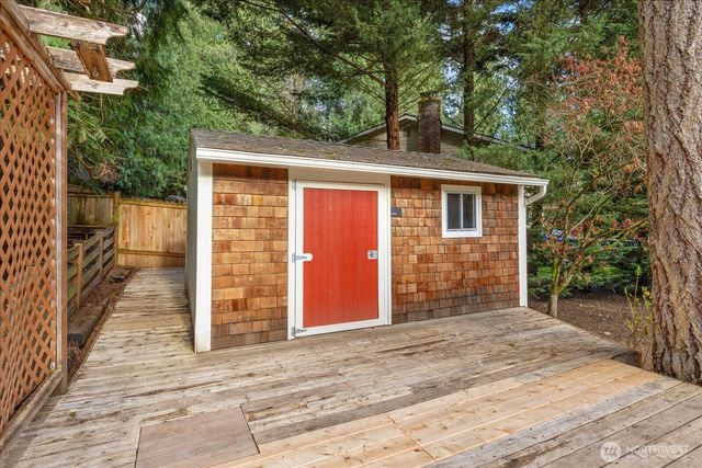 16220 197th Avenue NE, Woodinville, WA 98077