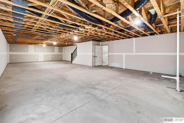 19312 Robin Drive, Gretna, NE 68028