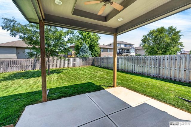 19312 Robin Drive, Gretna, NE 68028