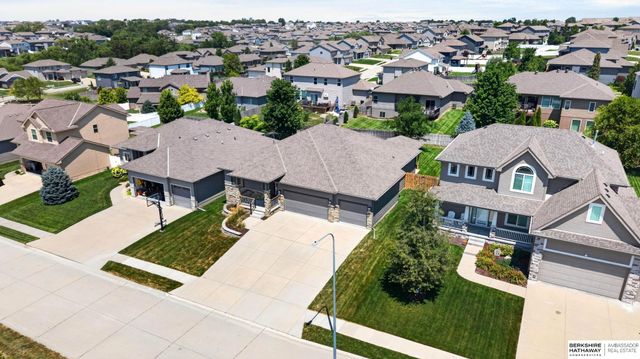 19312 Robin Drive, Gretna, NE 68028