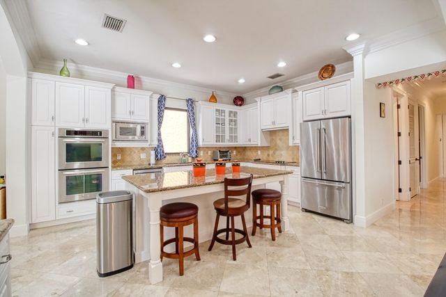 8192 Canopy Terrace, Parkland, FL 33076