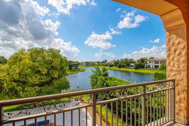 8192 Canopy Terrace, Parkland, FL 33076