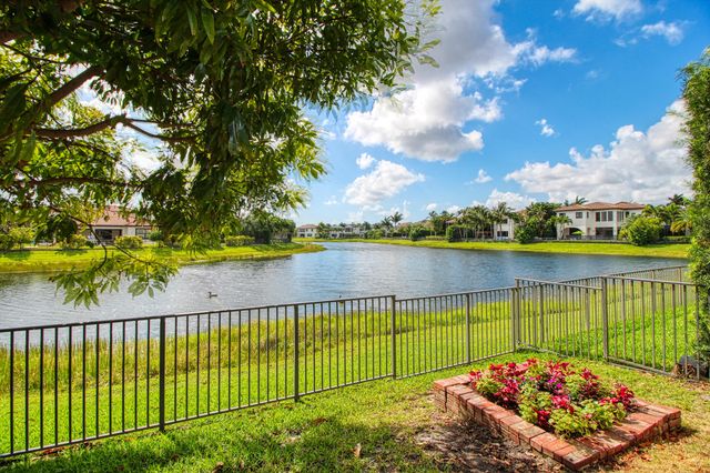 8192 Canopy Terrace, Parkland, FL 33076