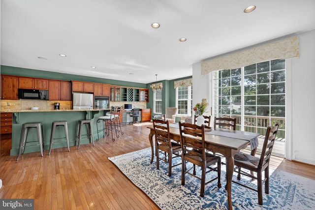 222 HILLSBORO MILLS LN, Wallingford, PA 19086