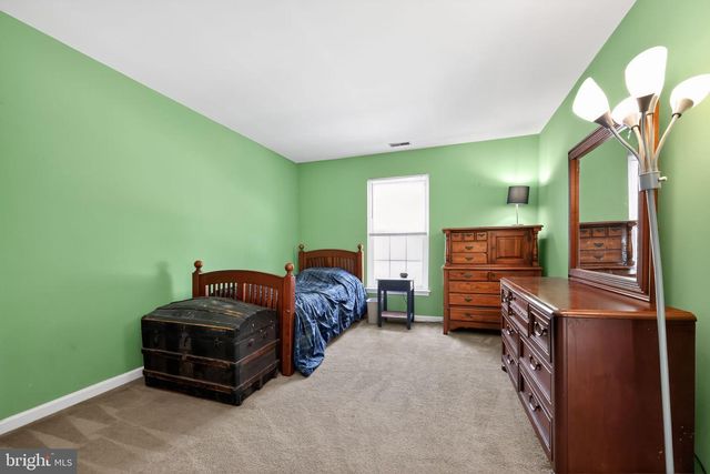 222 HILLSBORO MILLS LN, Wallingford, PA 19086