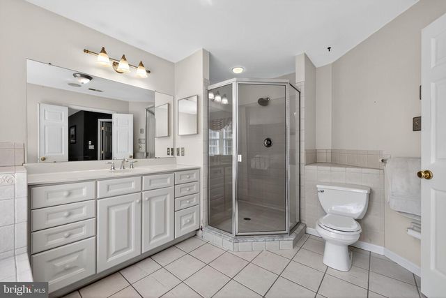 222 HILLSBORO MILLS LN, Wallingford, PA 19086