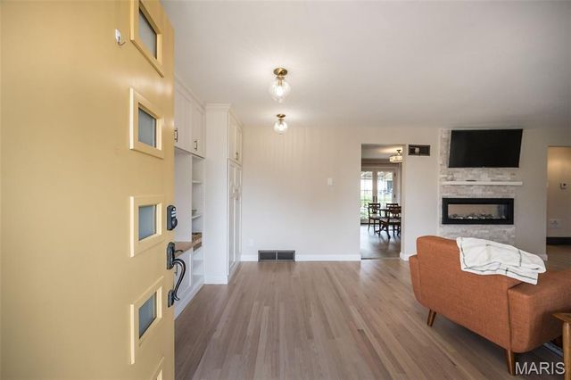 4107 Hummingbird Court, St Louis, MO 63123