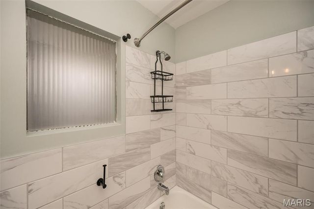 4107 Hummingbird Court, St Louis, MO 63123