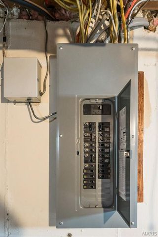 4107 Hummingbird Court, St Louis, MO 63123