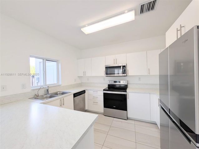 1238 NW 4th Ln, Florida City, FL 33034