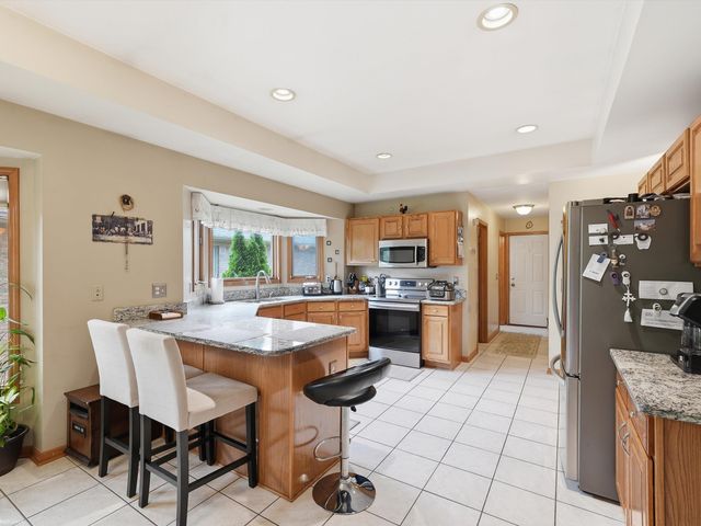 19866 Barchester Drive, Macomb Twp, MI 48044