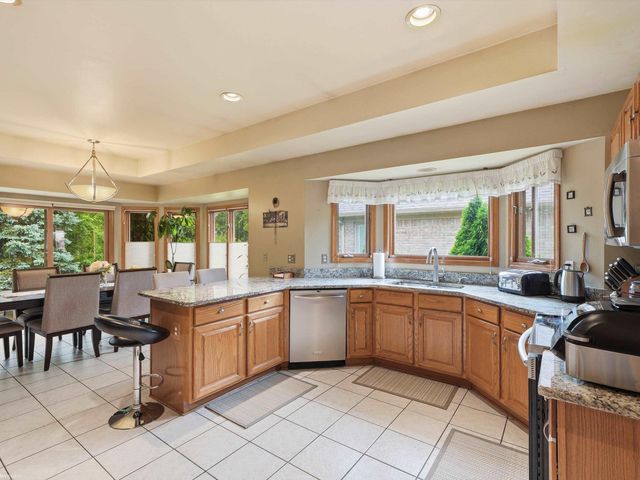 19866 Barchester Drive, Macomb Twp, MI 48044
