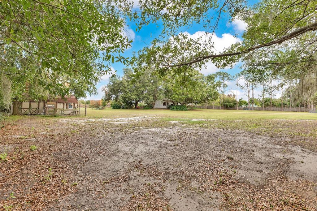 Image 14 of property listing at 4185 CARDINAL LANE, Kissimmee, FL 34744