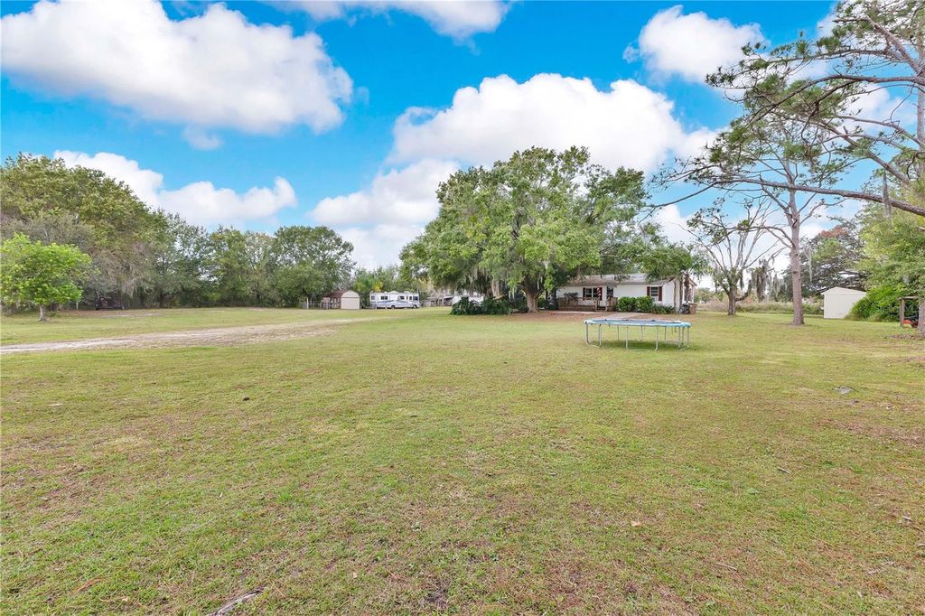 Image 15 of property listing at 4185 CARDINAL LANE, Kissimmee, FL 34744