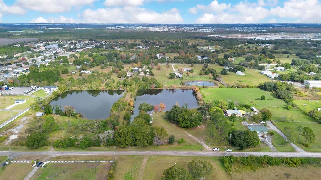 Image 19 of property listing at 4185 CARDINAL LANE, Kissimmee, FL 34744