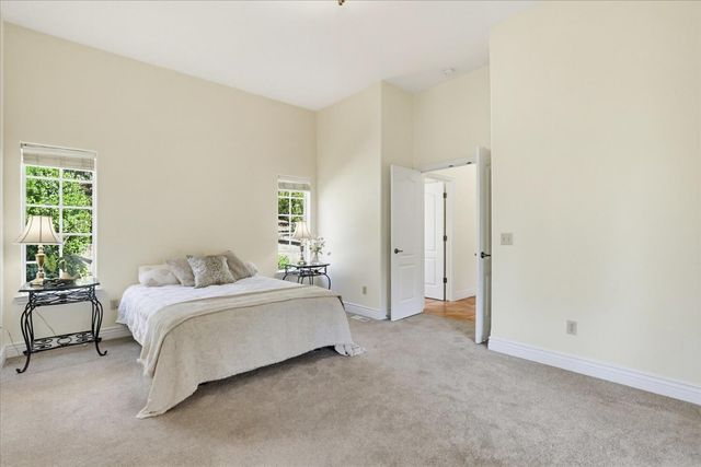 16104 Fairway Glen Pl, Grass Valley, CA 95949