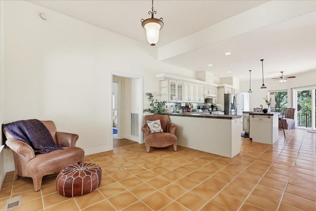 16104 Fairway Glen Pl, Grass Valley, CA 95949