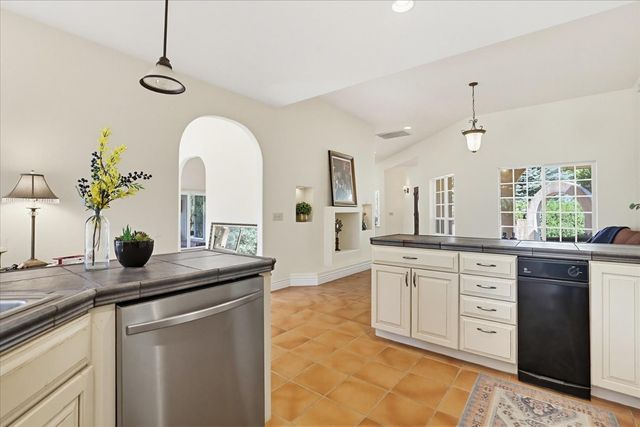 16104 Fairway Glen Pl, Grass Valley, CA 95949