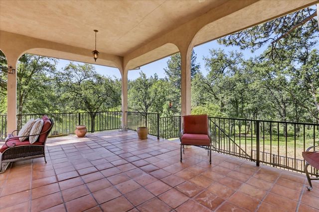 16104 Fairway Glen Pl, Grass Valley, CA 95949