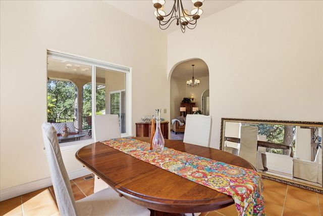 16104 Fairway Glen Pl, Grass Valley, CA 95949
