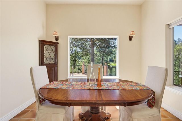 16104 Fairway Glen Pl, Grass Valley, CA 95949