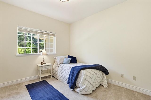 16104 Fairway Glen Pl, Grass Valley, CA 95949