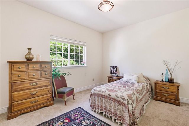 16104 Fairway Glen Pl, Grass Valley, CA 95949