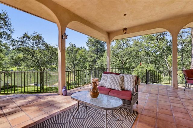 16104 Fairway Glen Pl, Grass Valley, CA 95949