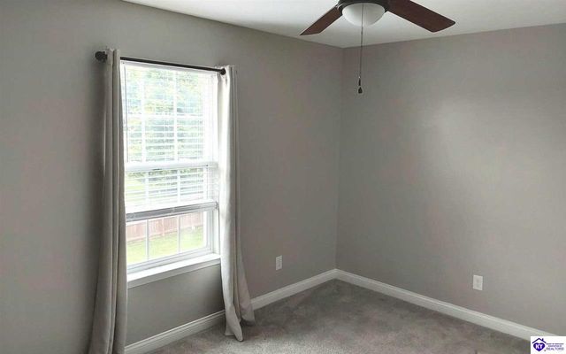 602 Napa Valley Court, Vine Grove, KY 40175