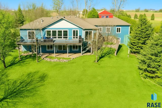 6340 Harbor Way Way, Wentworth, SD 57075