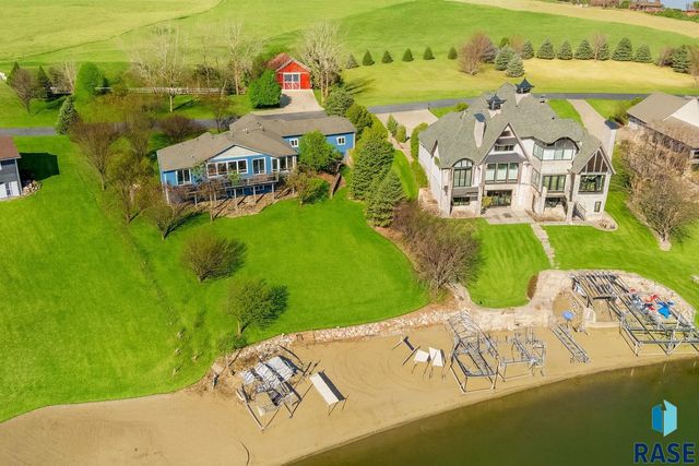 6340 Harbor Way Way, Wentworth, SD 57075